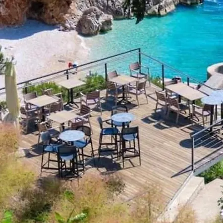 Mit Pool Und Jacuzzi Istrien * لوفغان