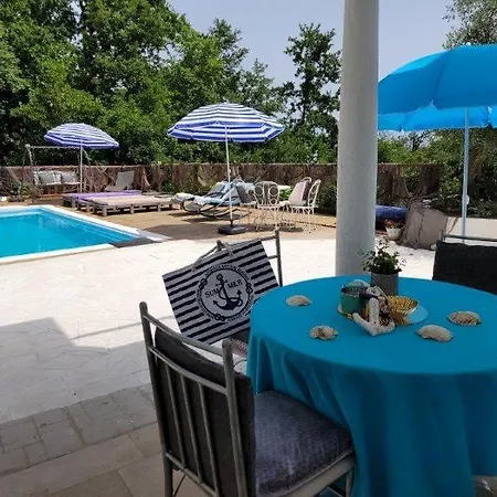 شقة Mit Pool Und Jacuzzi Istrien لوفغان